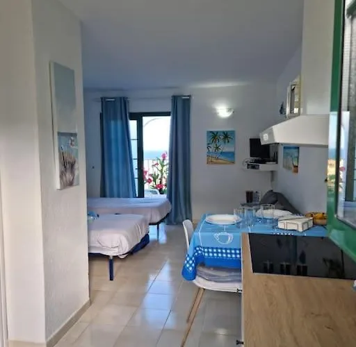 Caleta Paraiso 135 *